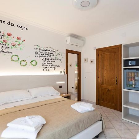 Na' Poesia B&B Di Charme SantʼAgata deʼ Goti Exteriör bild