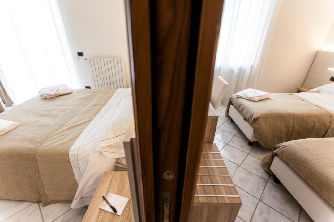 Na' Poesia B&B Di Charme SantʼAgata deʼ Goti Exteriör bild