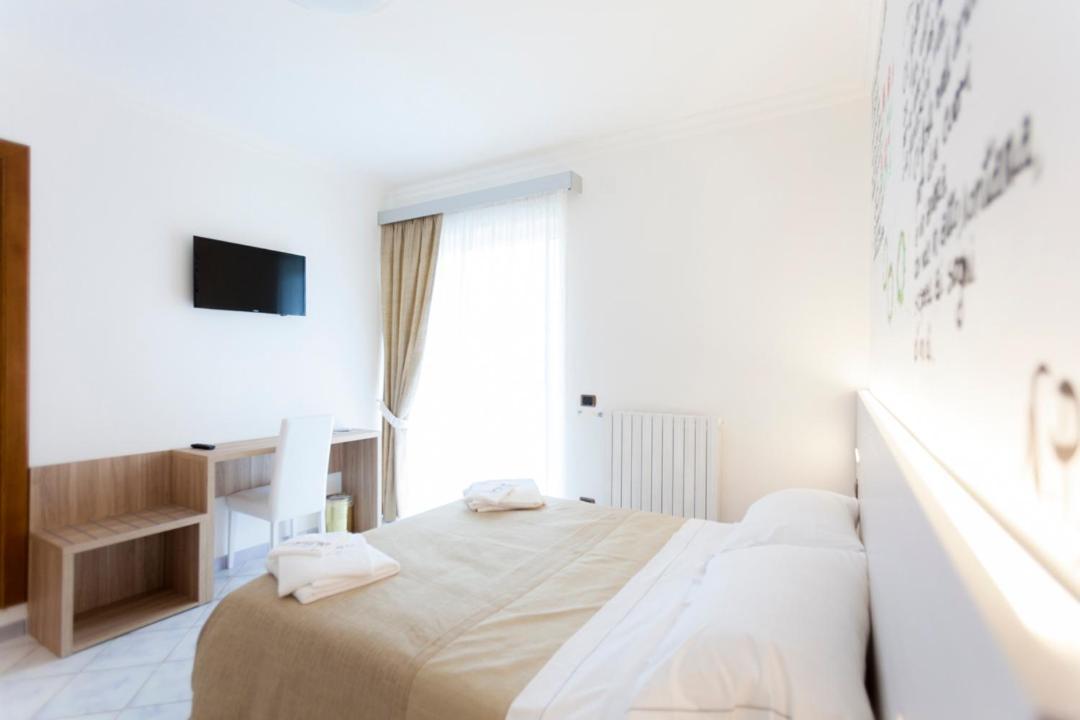 Na' Poesia B&B Di Charme SantʼAgata deʼ Goti Exteriör bild